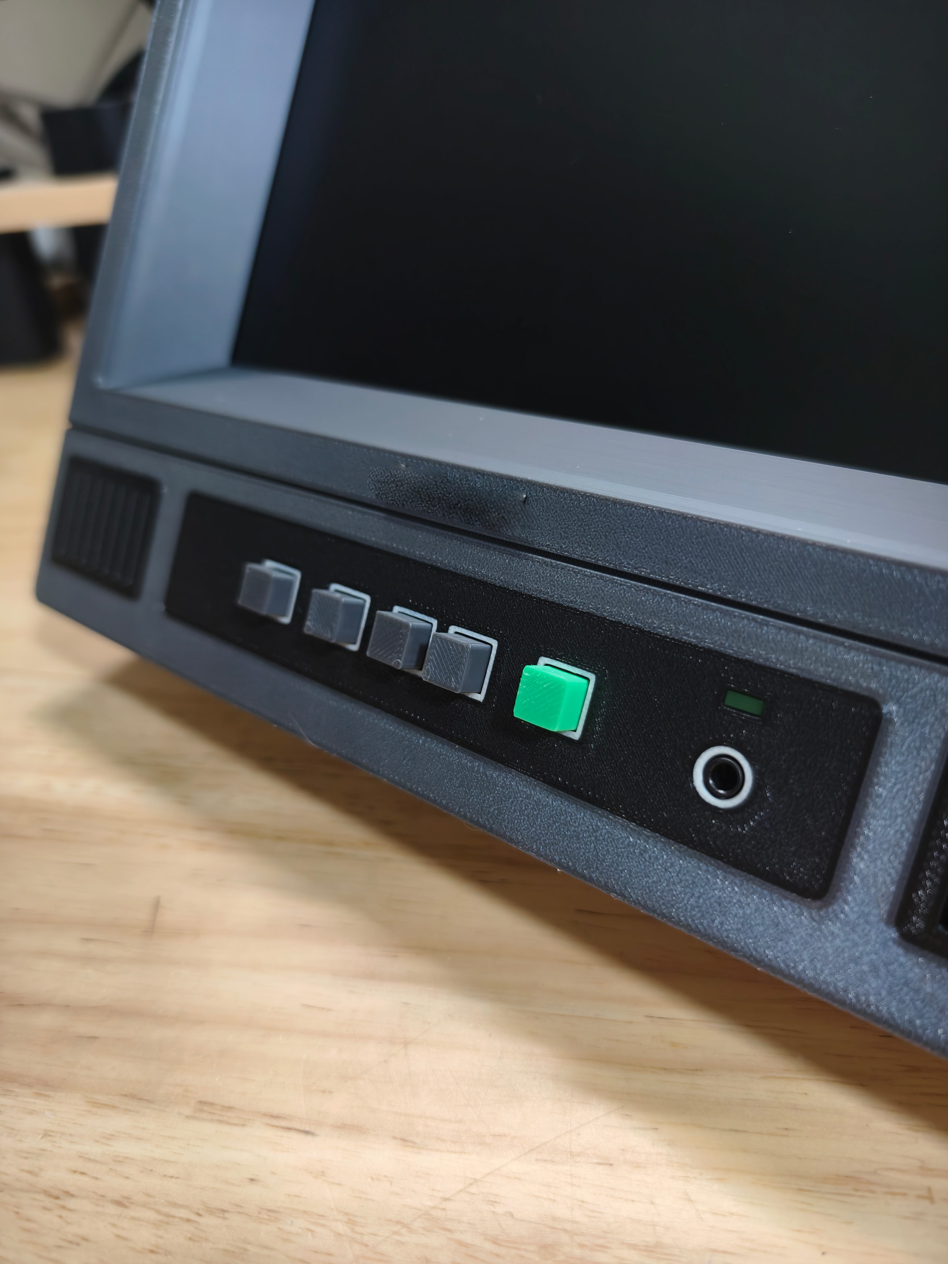 CRT Monitor Style 10.4 InchRet - Arcade Game Jackpot review and price